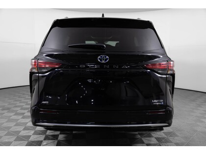 used 2021 Toyota Sienna car, priced at $60,998