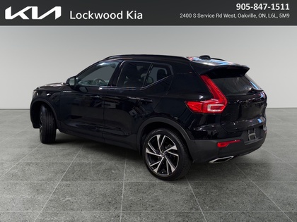 used 2020 Volvo XC40 car, priced at $30,980