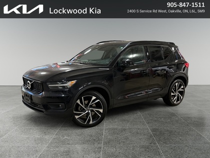 used 2020 Volvo XC40 car, priced at $30,980