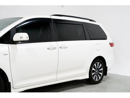 used 2018 Toyota Sienna car, priced at $43,910