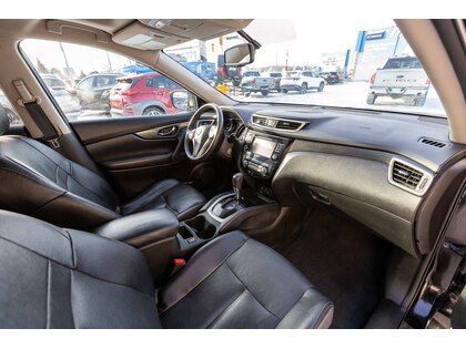 used 2016 Nissan Rogue car, priced at $17,988