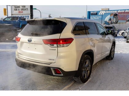 used 2017 Toyota Highlander Hybrid car, priced at $35,988