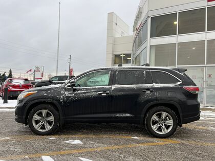 used 2016 Toyota Highlander Hybrid car, priced at $26,995