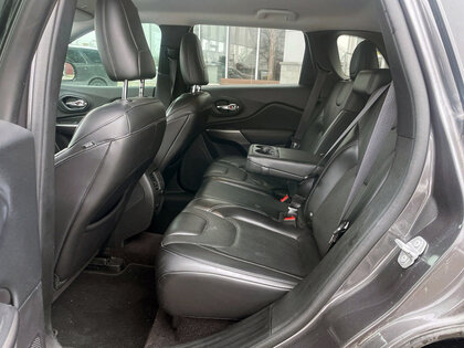 used 2019 Jeep Cherokee car, priced at $23,448